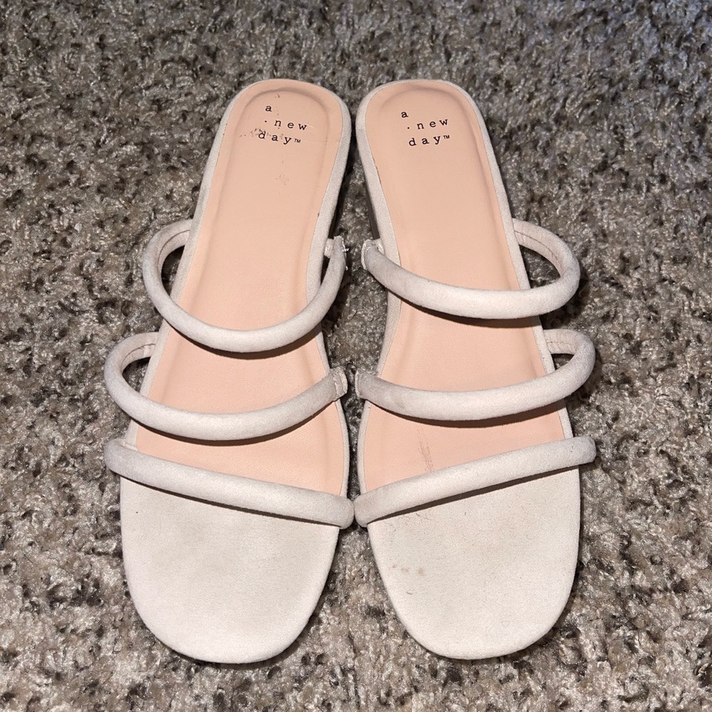 Cream wedges - Picture 3 of 4
